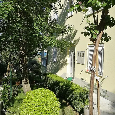 Ban Apartment *